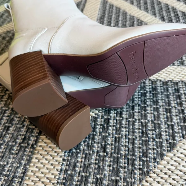Franco Sarto Talfer Bootie in Stone - Size 7.5M - Image 10