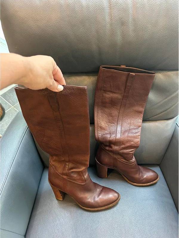 GUCCI Boots Made in Italy GG Logo Women's Size 39.5 - Image 2