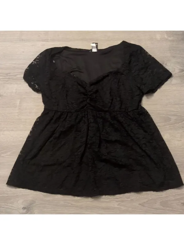 Torrid black lace babydoll top size 0 - Image 2