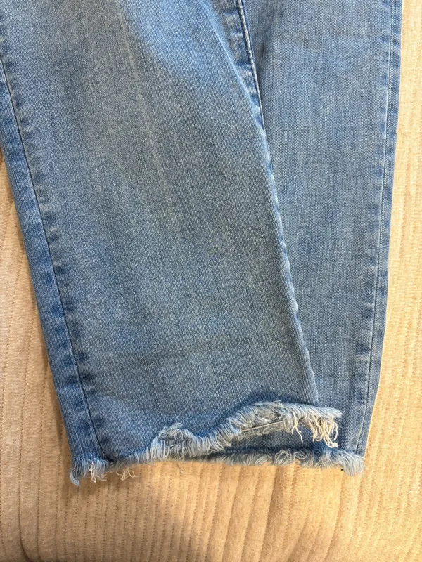 Abercrombie High-Rise Jeans - Image 3