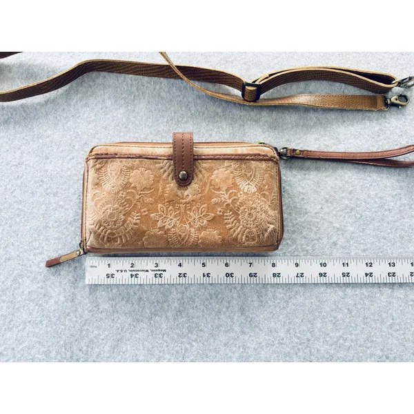 The Sak Leather Embossed Wallet Wristlet Travel‎ Organizer With Strap - Image 8