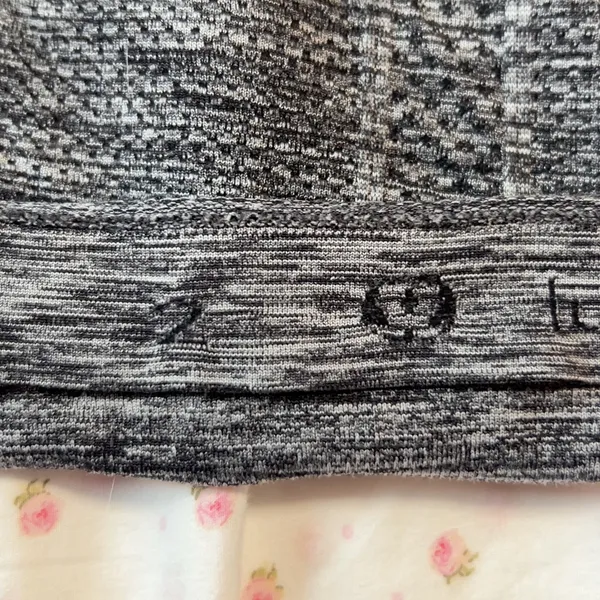 Lululemon Long Sleeve Swiftly Tech - Image 4
