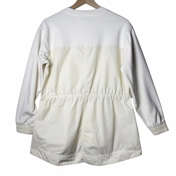 Athleta Triumph Hybrid Crewneck Sweatshirt Magnolia White Cream Women's size M - Image 2