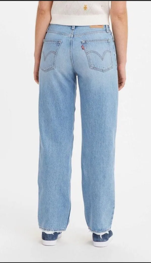 Levi’s Mid-Rise Jeans - Image 2