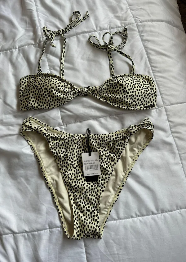 Kendall&kylie Bikini Set - Image 2