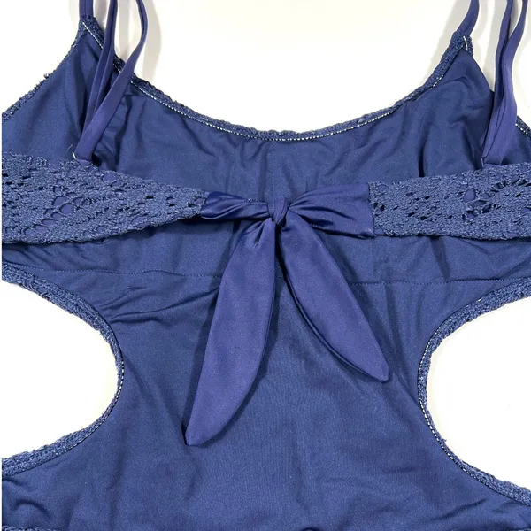 Aerie Navy Blue Medium Crochet Lace Cut Out One Piece Swimsuit Monokini EUC Swim - Image 4