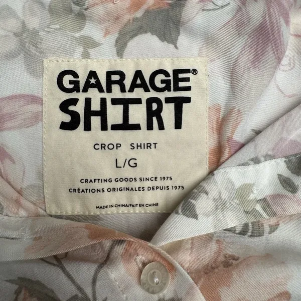 Garage‎ Cropped Floral Button Shirt Extra Soft Size Large - Image 3