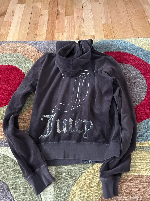 Juicy Couture Y2K OG Brown Velour Zip Up Jacket with Rhinestones Size Medium - Image 3