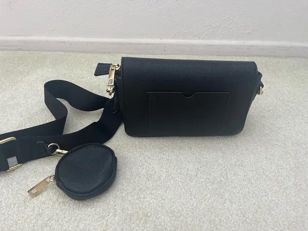 Peta + Jain Black Purse - Image 3