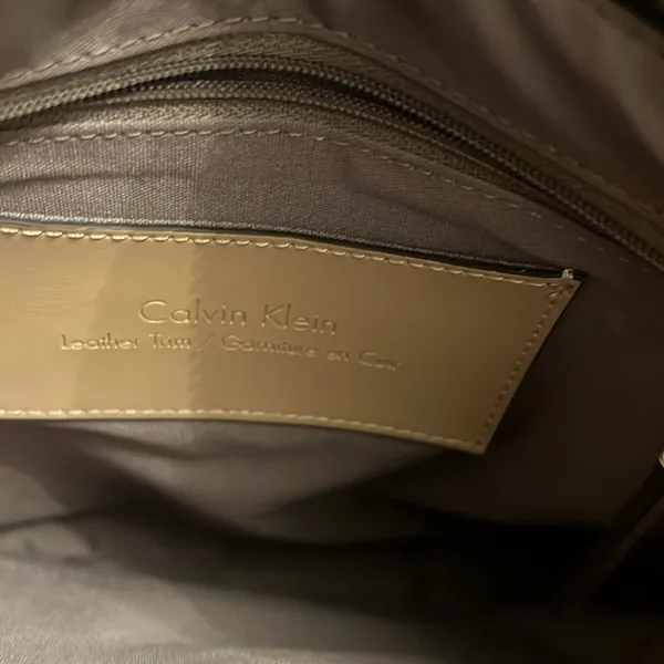 Calvin Klein crossbody bag - Image 6