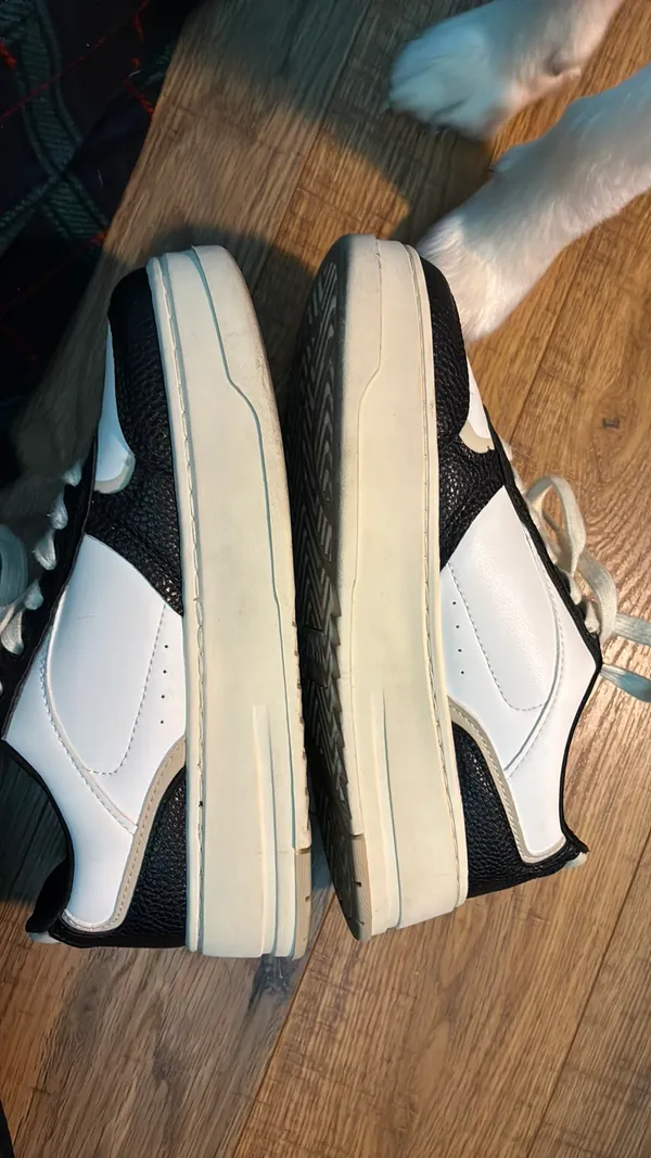 Zara black and white fashion sneakers. - Image 3