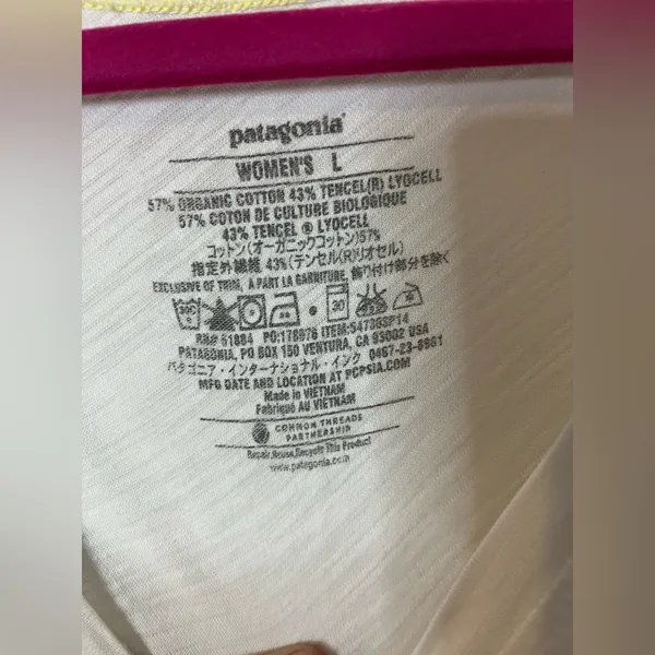 Patagonia Women’s White V-Neck Mesh Short Sleeve Basic Casual T-Shirt Size Large - Image 9