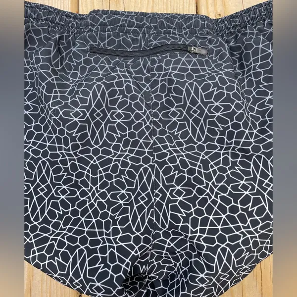 Nike dri-fit running shorts - Image 4