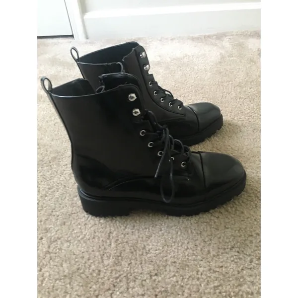 Wild Diva Women's High Top Gloss Boots Shoes Size 9 Black - Image 7