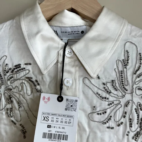 NWT Zara beaded long sleeved button down shirt floral cream satin‎ women's XS - Image 4