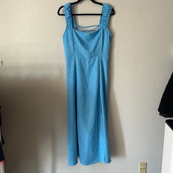 ASTR The Label Crinkle Shoulder Midi Dress with Slit Blue Size Large - Image 5