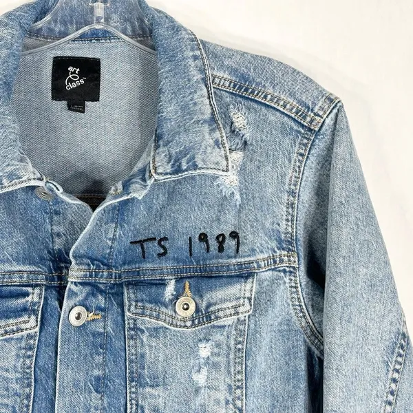 Art Class Taylor Swift Inspired Embroidered Jean Jacket 1989 Era Version 10 12 Large‎ 162 - Image 4