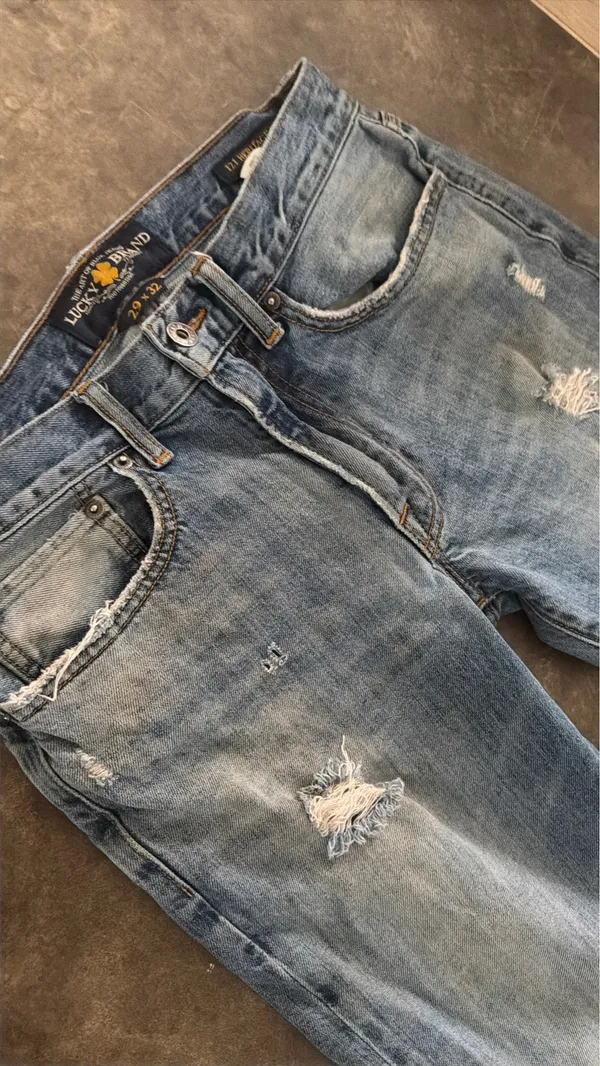 Lucky brand Classic High-Rise Distressed Women’s Jeans - Light Blue - Image 6