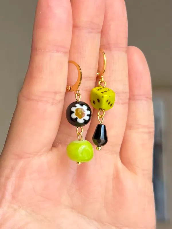 Handmade quality Czech glass & jade stone beads dangle earrings💚🌼 - Image 2