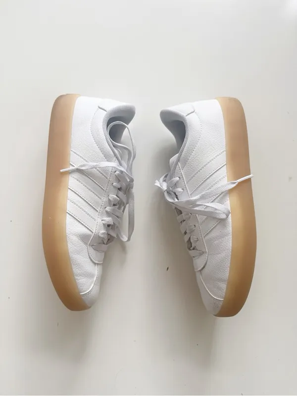Adidas VL Court 3.0 White Gum Sneakers size 9.5 - Image 3