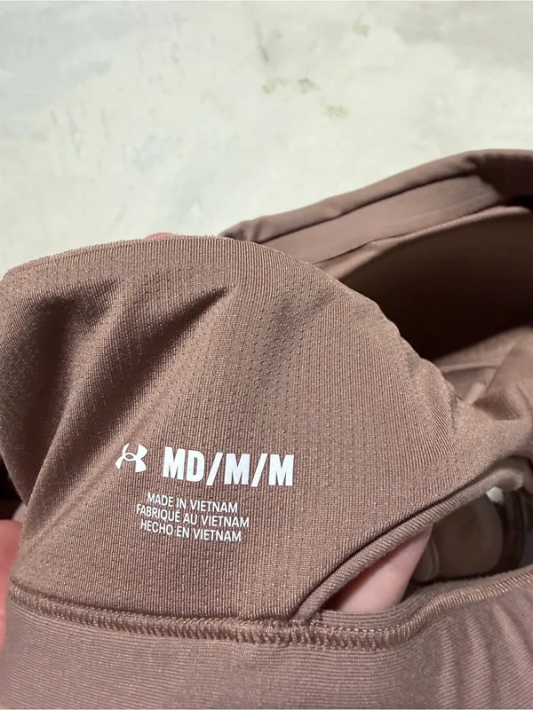Under armour Padded Sports Bra Brown tan medium - Image 6
