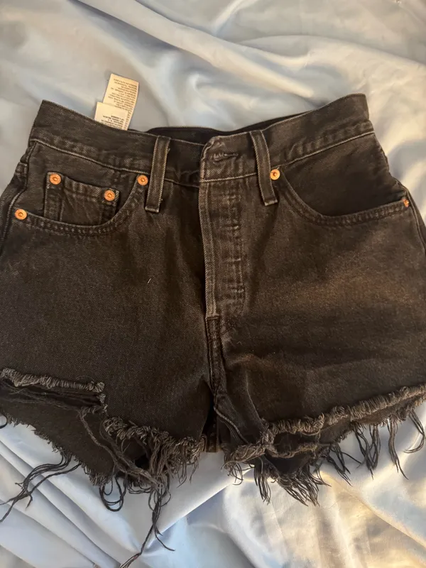 Levi’s 501 Shorts - Image 2