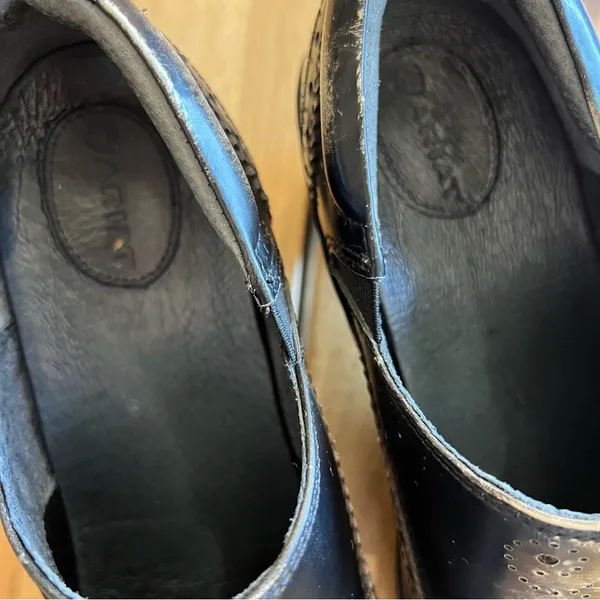 Ariat Women’s Black Leather Wingtip Slip-On Shoes Size 7.5 - Image 2