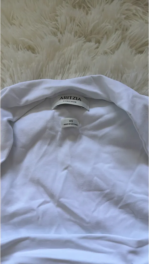 Aritzia Contour Tank - Image 4