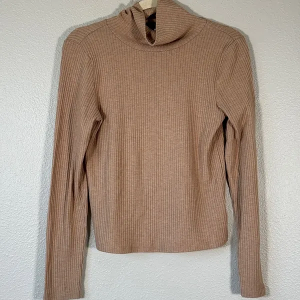 Group Babaton Tan Ribbed Turtleneck Sweater Womens M Neutral Classic Minimalist - Image 10