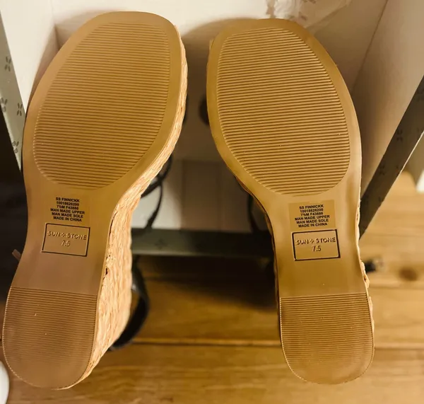 Sun + Stone New with Box Finnickk Strappy Espadrille Wedge Sandals. Size 7.5 - Image 5