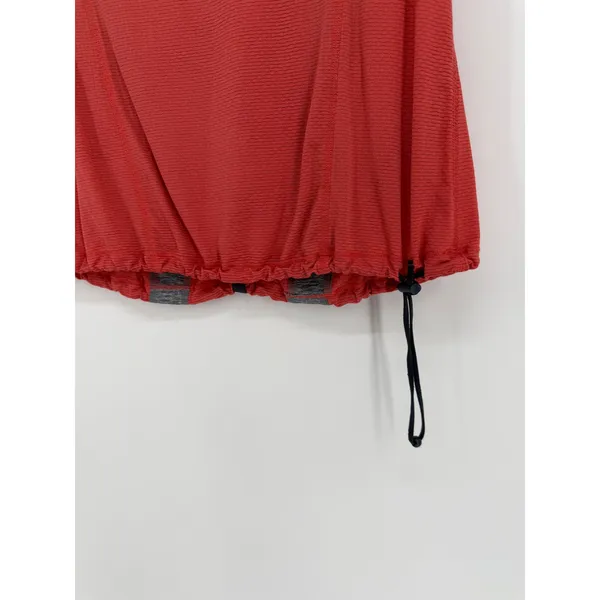 Lululemon Athletica Revitalize Tech Short Sleeve‎ Top Size 8 Red Gray - Image 3