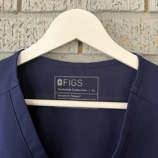 Figs Catarina One Pocket Scrub Top Navy Blue Size XL - Image 4