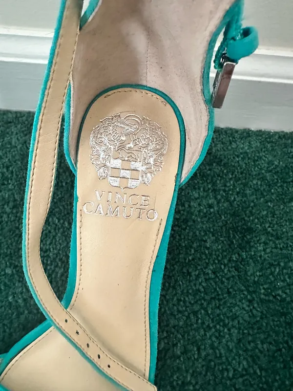 Teal Heels Vince Camuto - Image 2