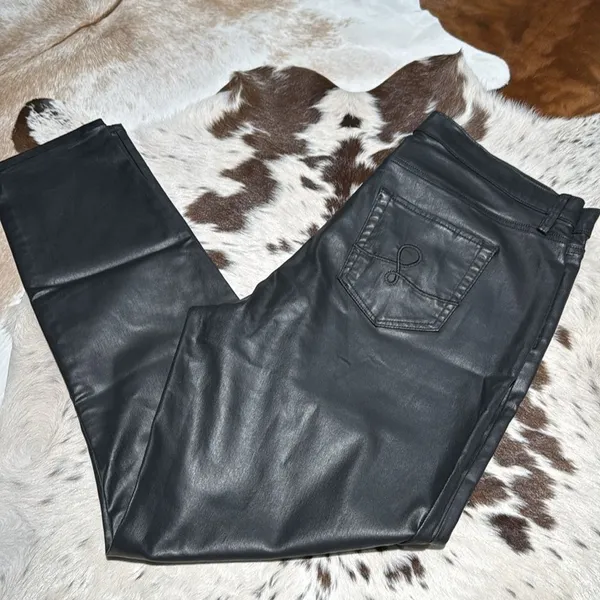 Lilly Pulitzer Eagan Black High Rise Coated Skinny Jeans D31‎ - Image 8