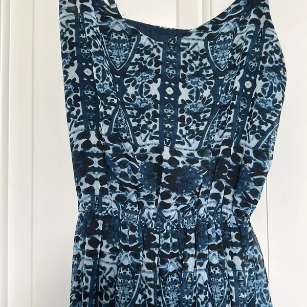Abercrombie Multi blue maxi dress. Mixed blues, adjustable straps, Small - Image 2