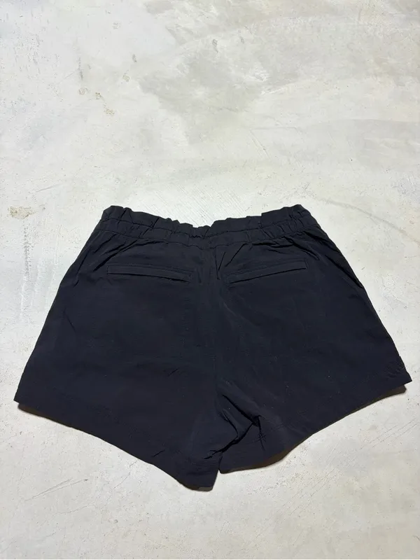 Athleta Black Women's Elastic Waist Shorts 4 - Image 7