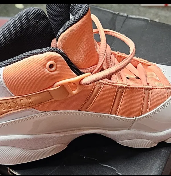 Jordan RETRO13(NWOT)(2) - Image 5