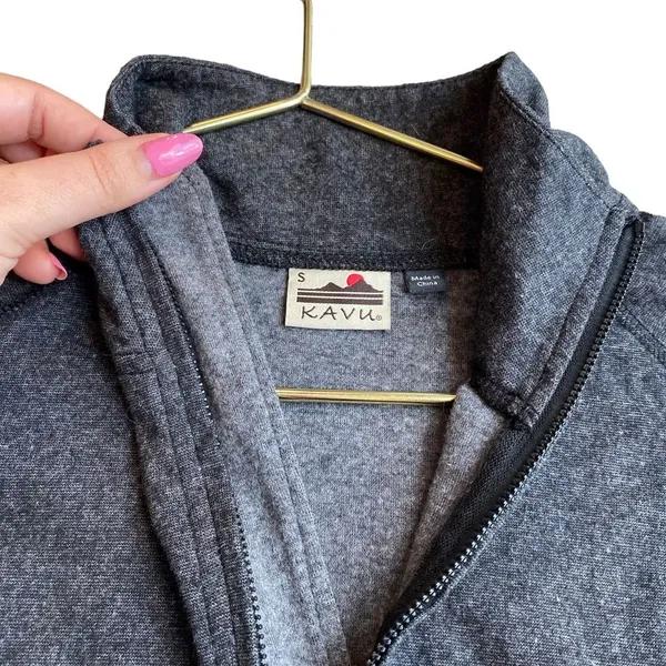 Kavu Women's S 1/4 Zip Pullover Charcoal Gray Lightweight‎ Outdoorsy Gorpcore - Image 2