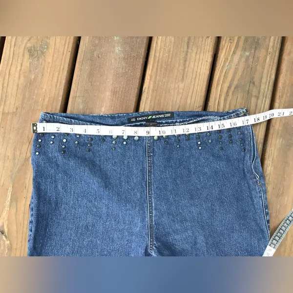 Ladies DKNY high rise jeans 🌷 - Image 8