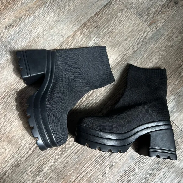 Amazon Black Chunky Heeled Sock Boots - Image 2