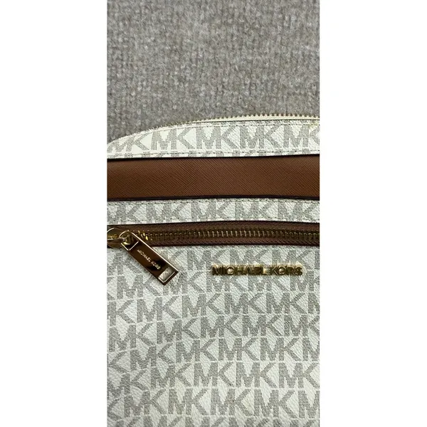 Michael Kors Jet Set Large East West Crossbody Vanilla Acorn MK Logo 35F8GTTC3B - Image 2