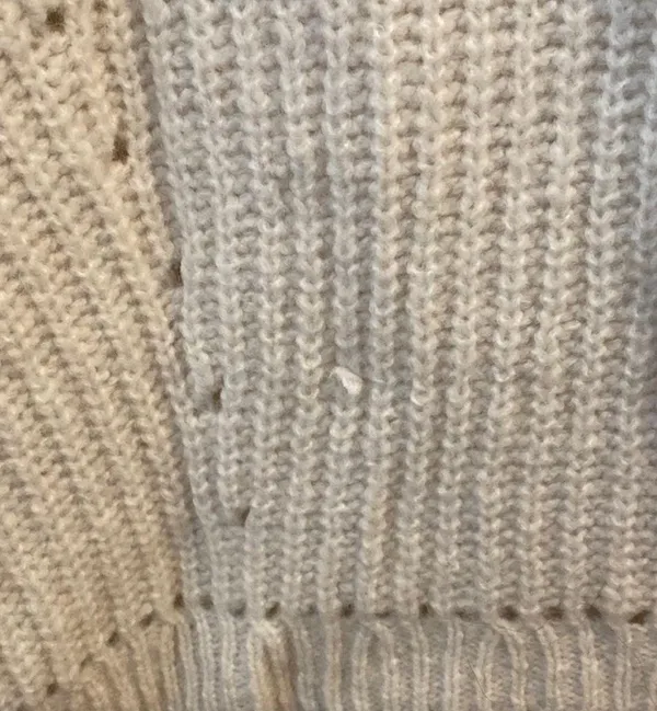 American Eagle Cream  Sweater - Image 3