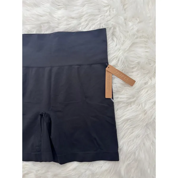 Skims Soft Smoothing Seamless Short Eclipse Size XL - Image 3