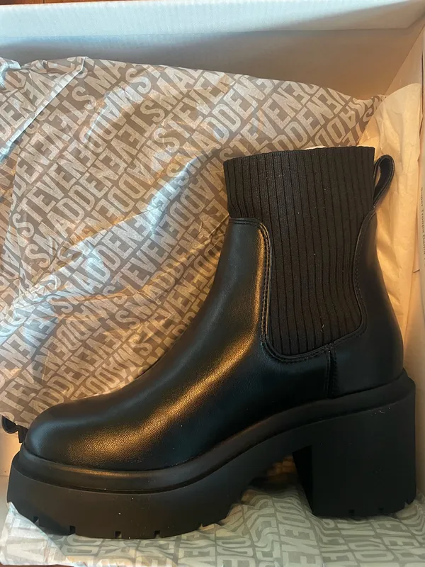 Steve Madden Boots - Image 3