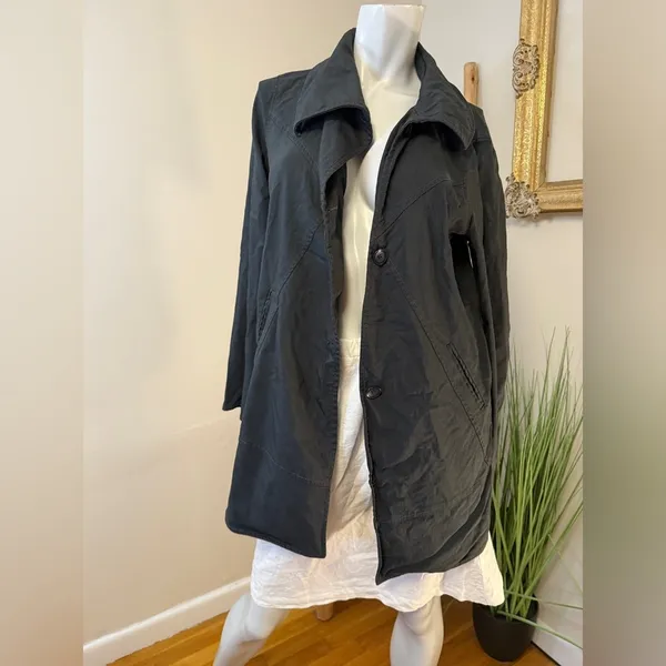 209 Brand Boutique Black Button Front Lightweight Jacket Women’s Size 8 - Image 3