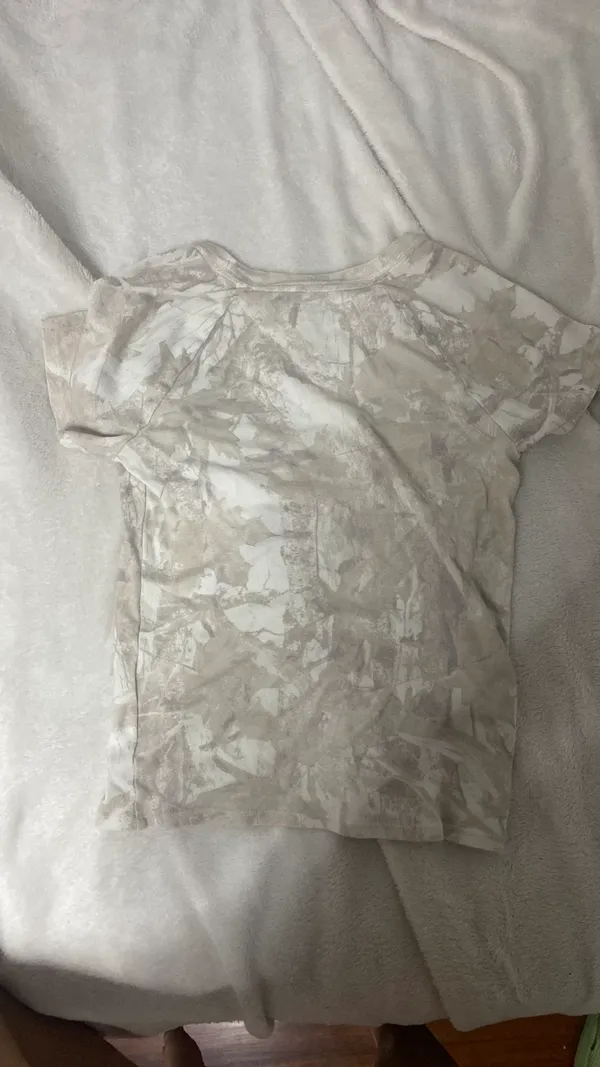 Hollister New York graphic baby tee - Image 3