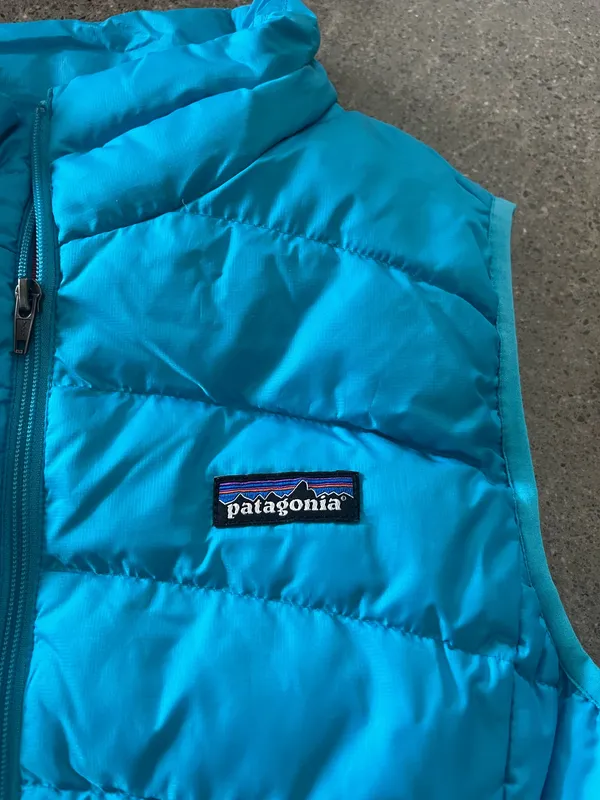 Patagonia blue puffer vest (fits like a women’s med) - Image 2