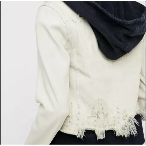 Free People Hoodie Jacket Women XS White Distressed Double‎ Weave Denim - Image 4