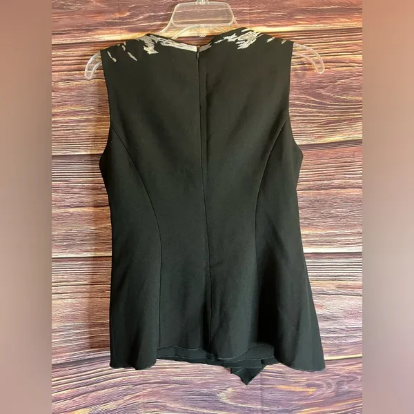 Anne Klein Black Sleeveless shirt. Size 4. NWT. - Image 5