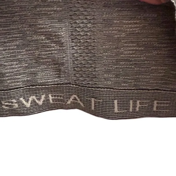 Lululemon Women's Black‎ Swiftly Tech Racerback Tank Top Size 6 - Image 7